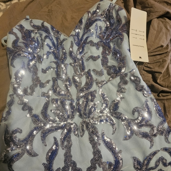 Cocktail dress - Picture 3 of 3